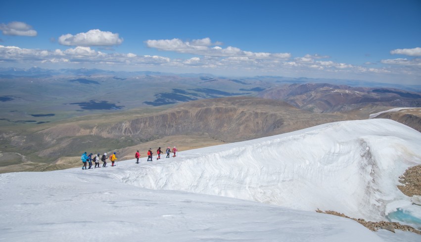 モンゴル登山ツアー完全ガイド｜アルタイ最高峰に挑む