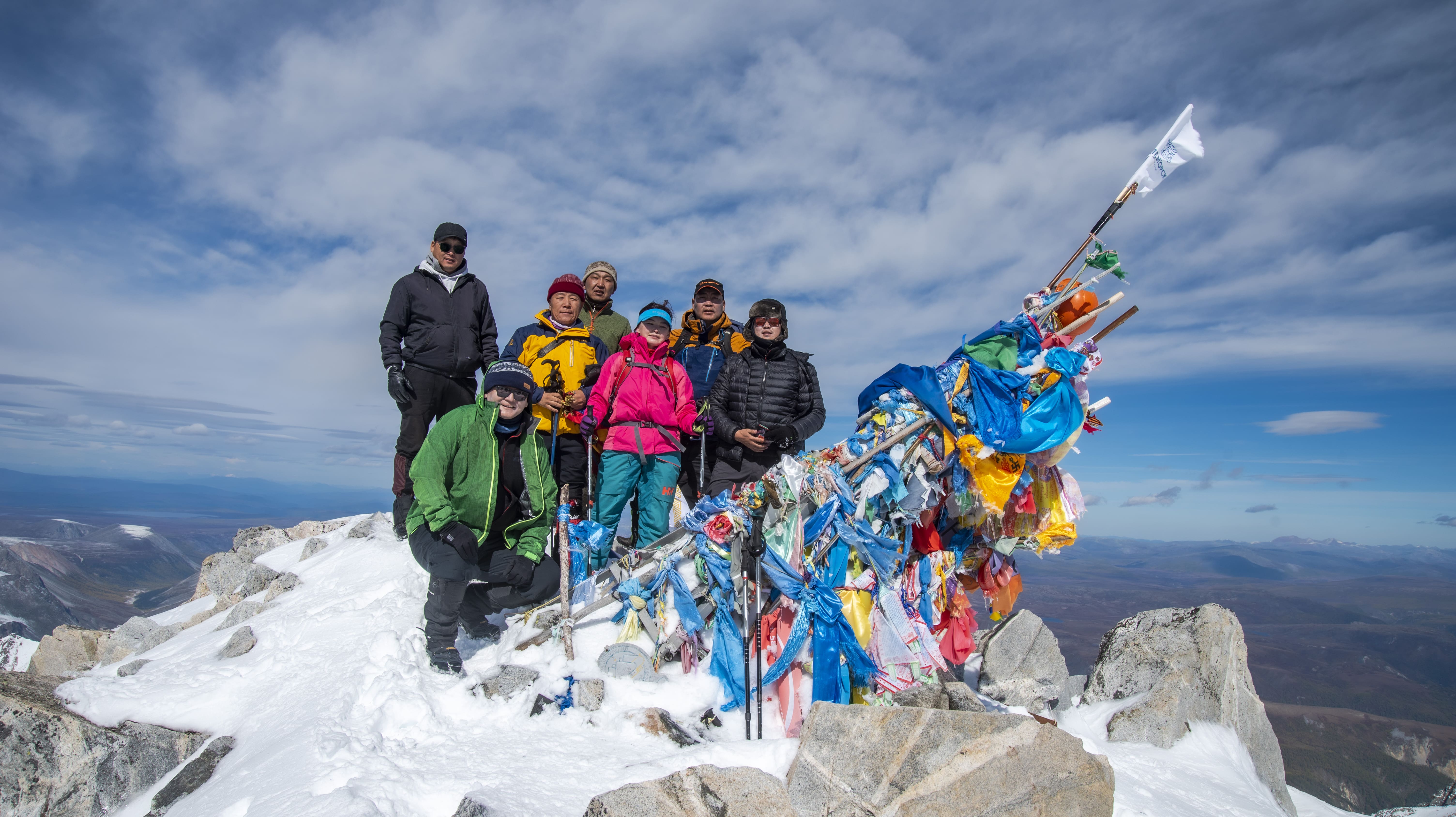 秘境フブスグル湖とムンフ・サルダグ山登頂 9日間