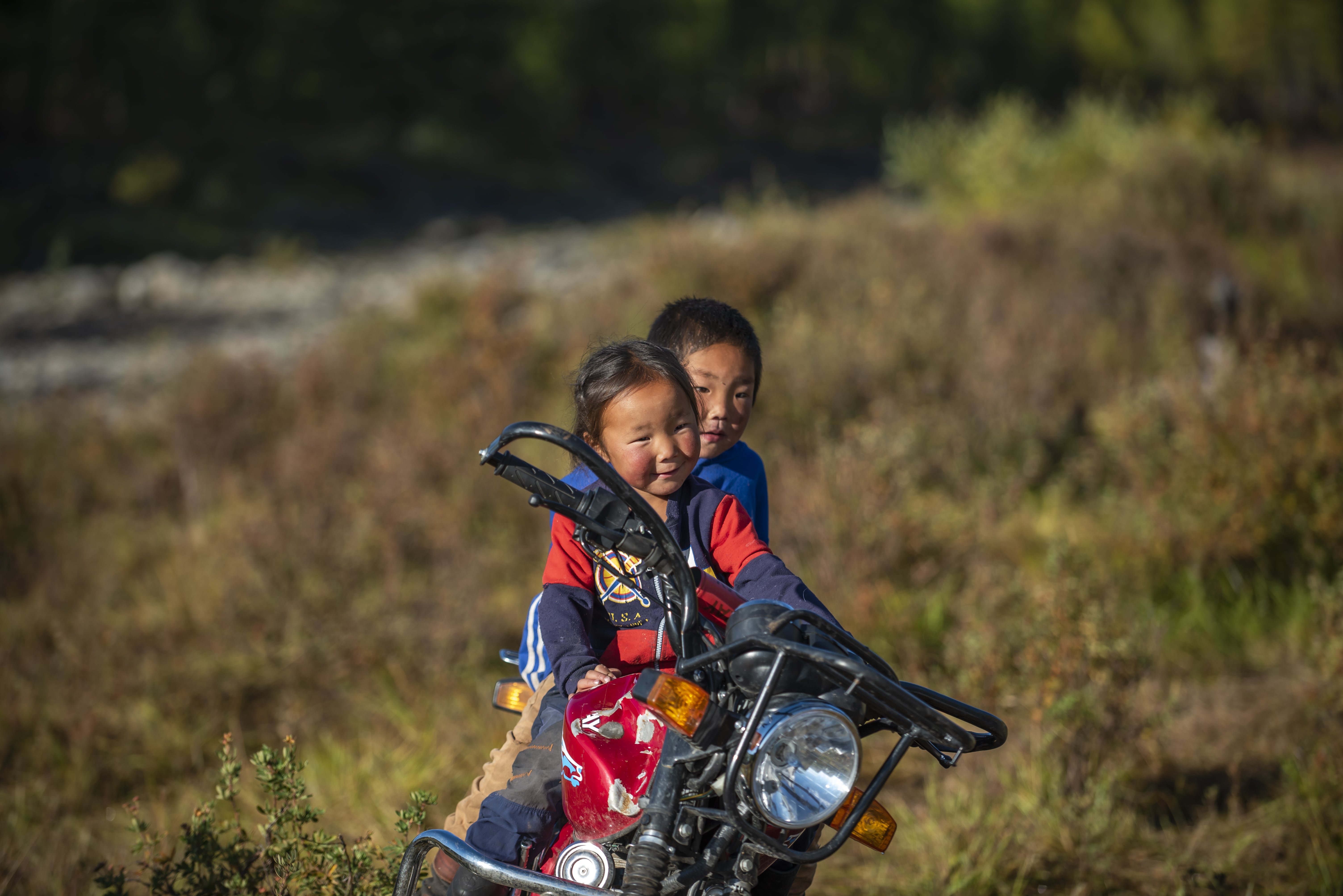 秘境フブスグル湖とムンフ・サルダグ山登頂 9日間