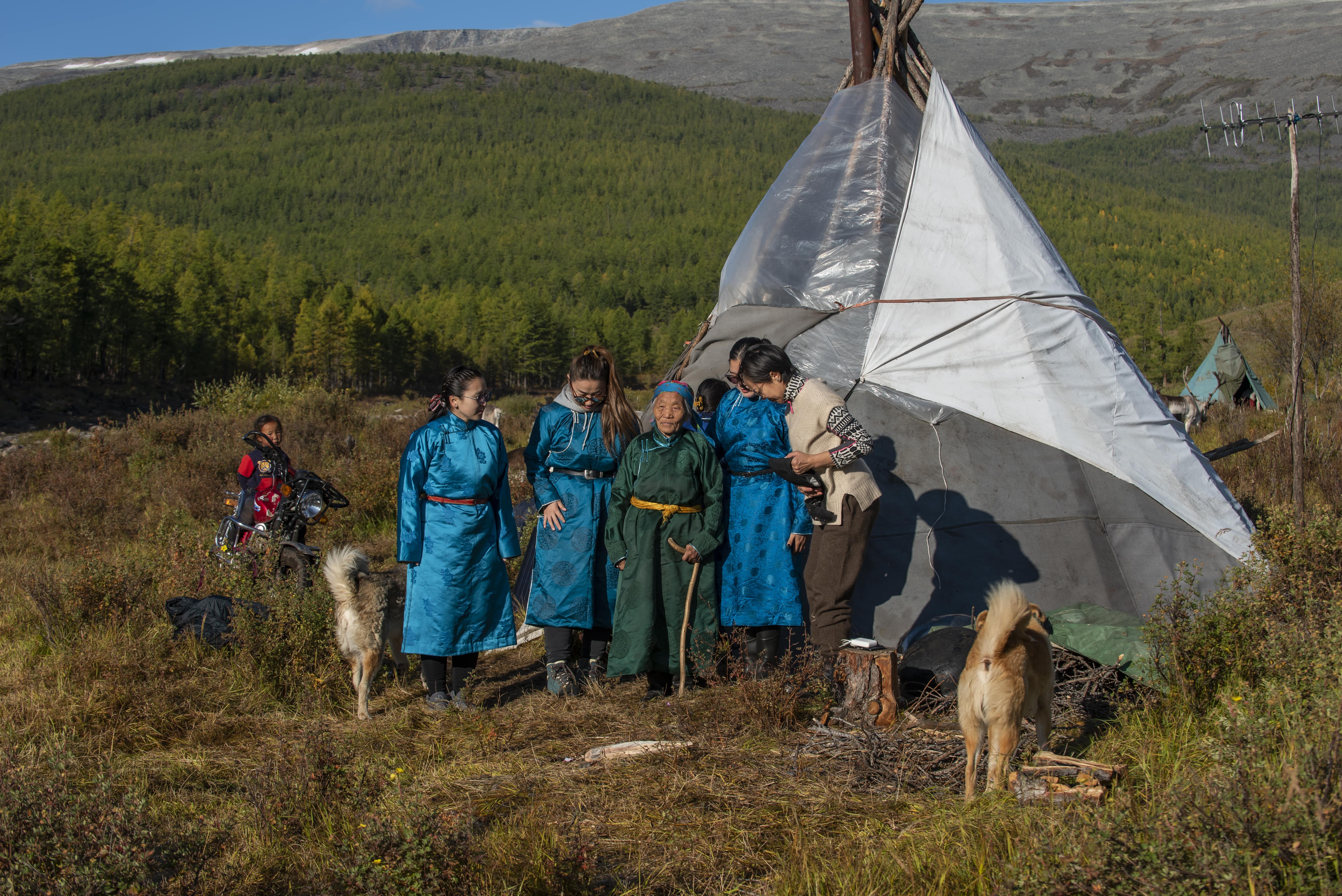秘境フブスグル湖とムンフ・サルダグ山登頂 9日間