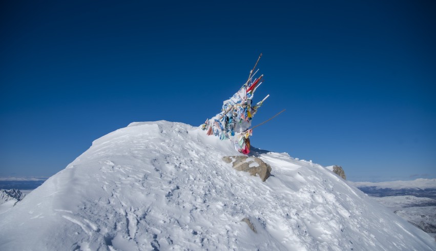 ムンフ・サルダグ山