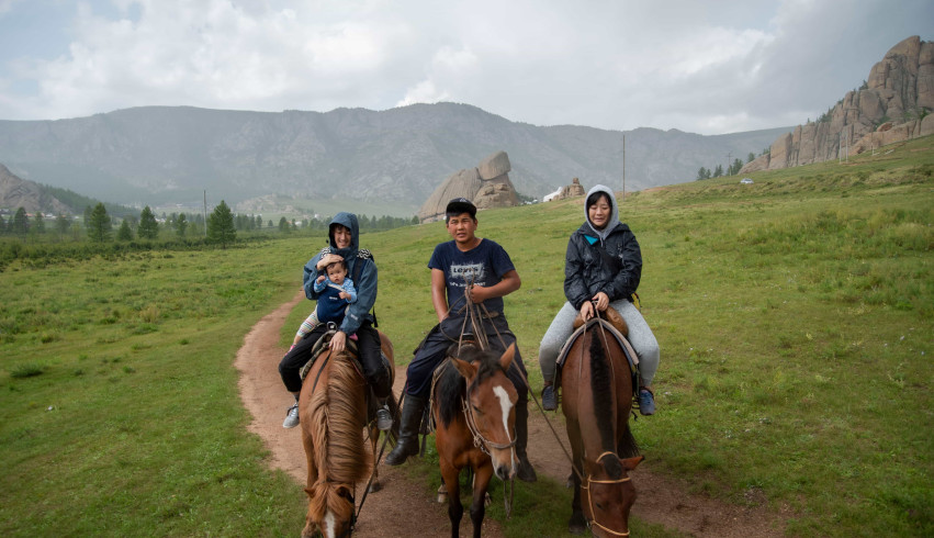 モンゴル草原乗馬体験 5日間ツアー