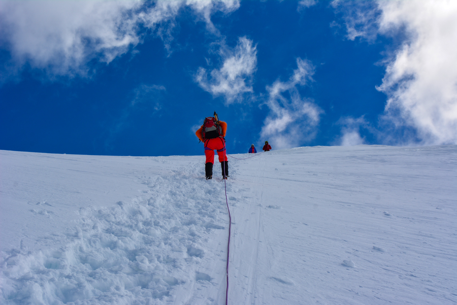 Mount Khüiten Premium Expedition: High-Altitude Comfort in the Altai