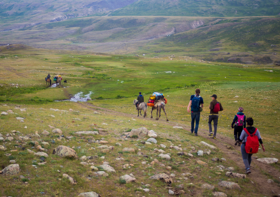 Mount Khüiten Premium Expedition: High-Altitude Comfort in the Altai