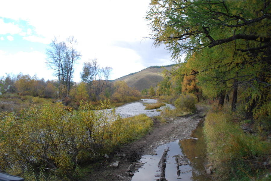 Mt. Asralt Khairkhan: The Taiga Summit & Horseback Expedition