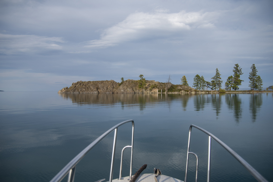 The Blue Pearl: Wild Comfort Retreat